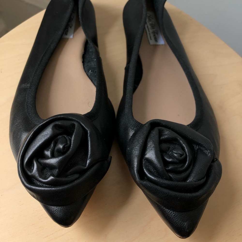 Saks Fifth Avenue Leather w/Rosette Ballet Flat Sz 8.5